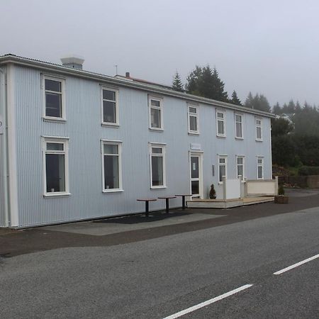 Hotel Capitano Neskaupstaður Exteriör bild